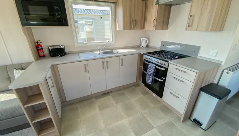 2023 Loire Kitchen