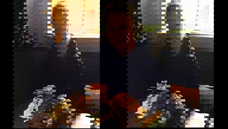 Blog-Eating3 Blog-Eating3