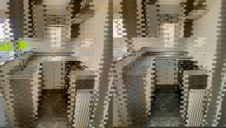 Love Seamist Kitchen