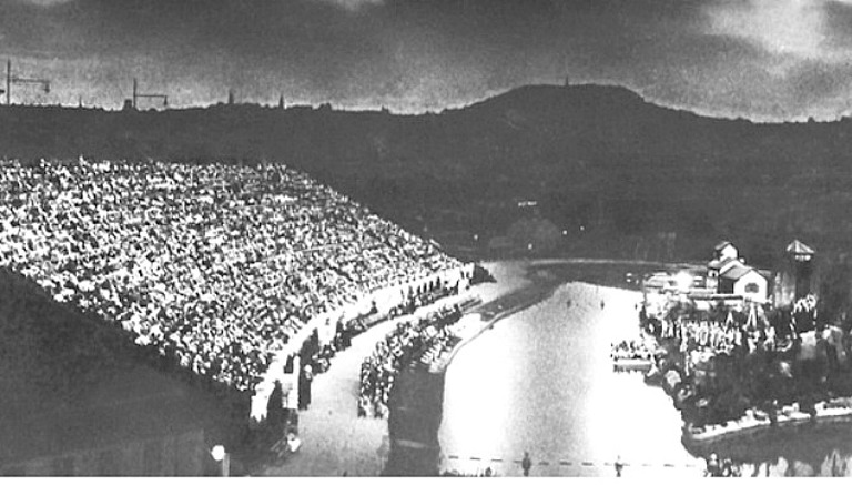 Crowds at Scarborough's Open Air Theatre