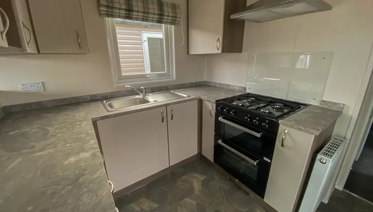 Love Seamist Kitchen