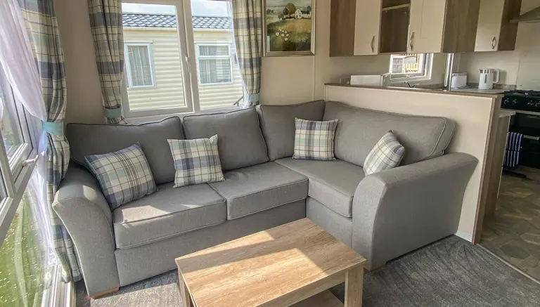 Seamist Lounge