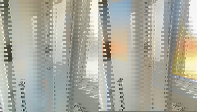 Seamist Shower