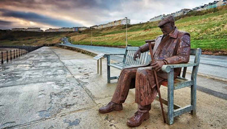 Freddie Gilmore Statue in Scarborough