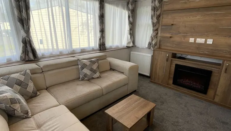 Lounge 2