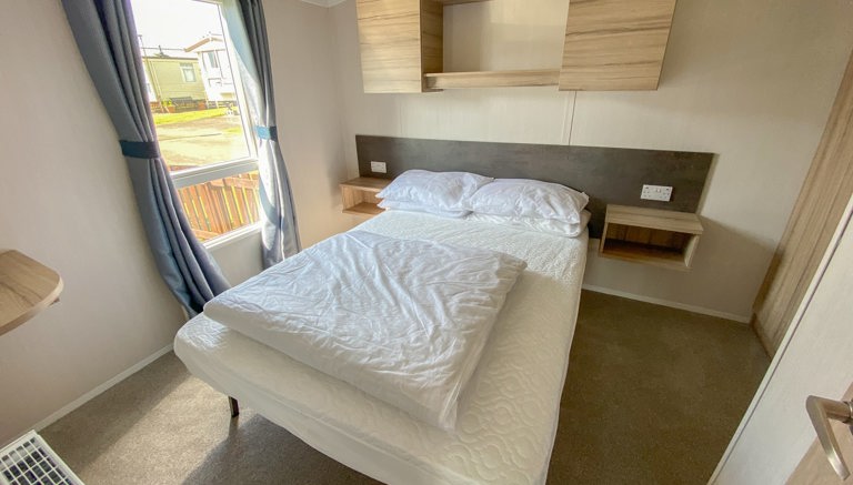 2023 Loire Main Bedroom