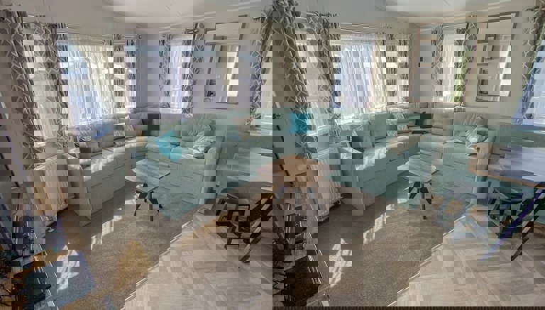Brookwood Lounge