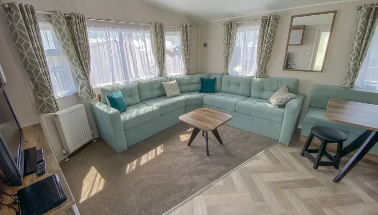 Brookwood Lounge