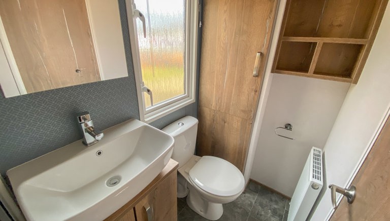 Oakdale 3bdrm Bathroom