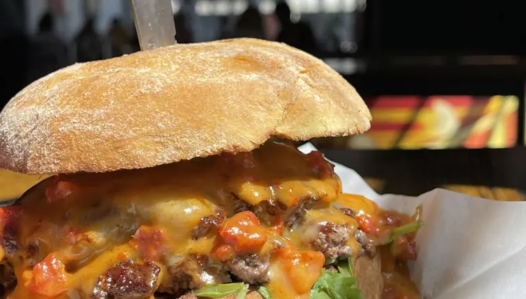 Eat Me Cafe Burger