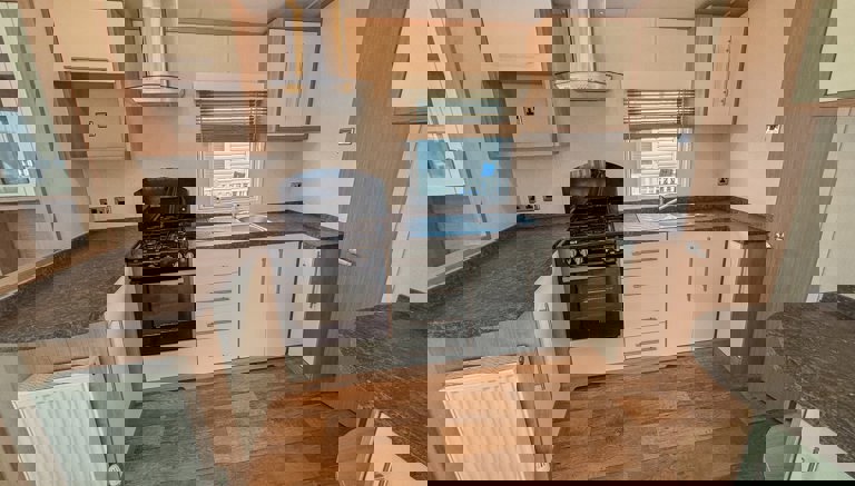 Cascade Kitchen 1 Cascade Kitchen 1