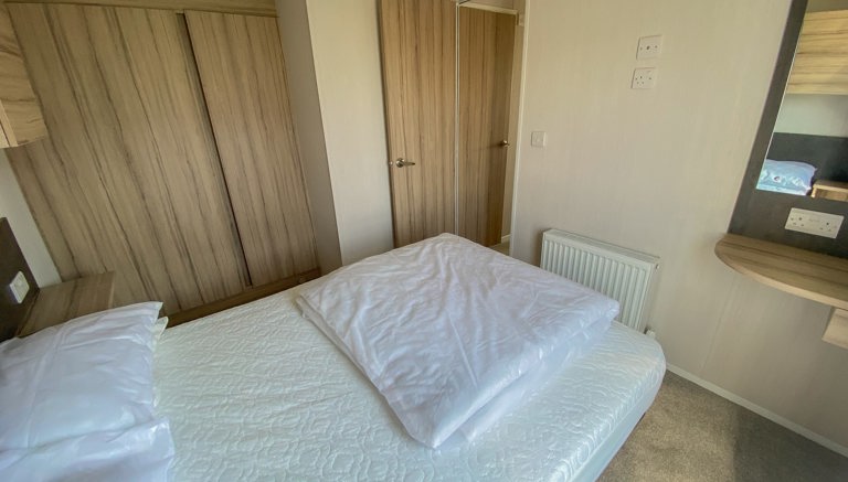 2023 Loire Main Bedroom 2